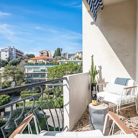 Appartamento Le George V - Art De Vivre A La Nicoise *